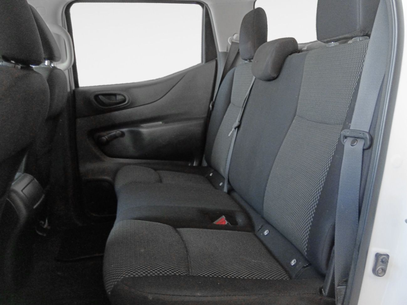 Nissan Navara PickUp 2.3 dCi Doble Cabina Visia - foto 11
