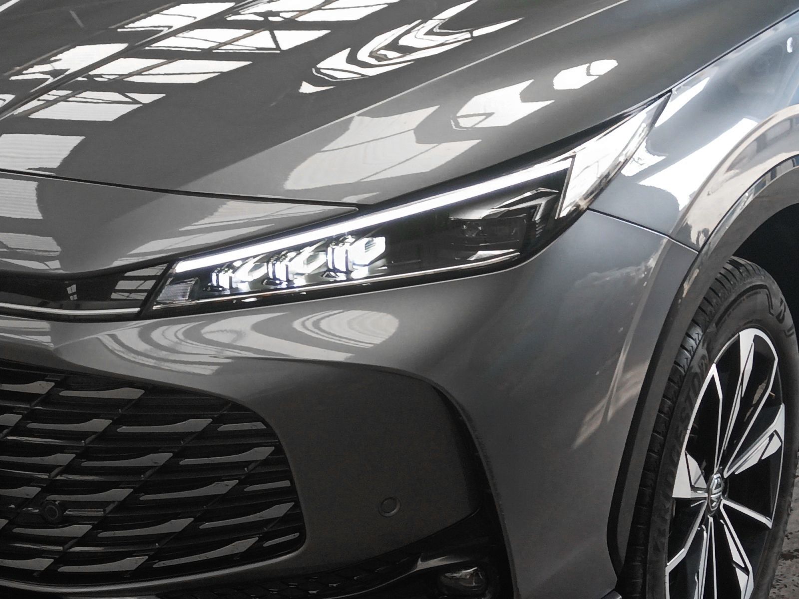 MG HS 1.5 T-GDi Luxury DCT - foto 24