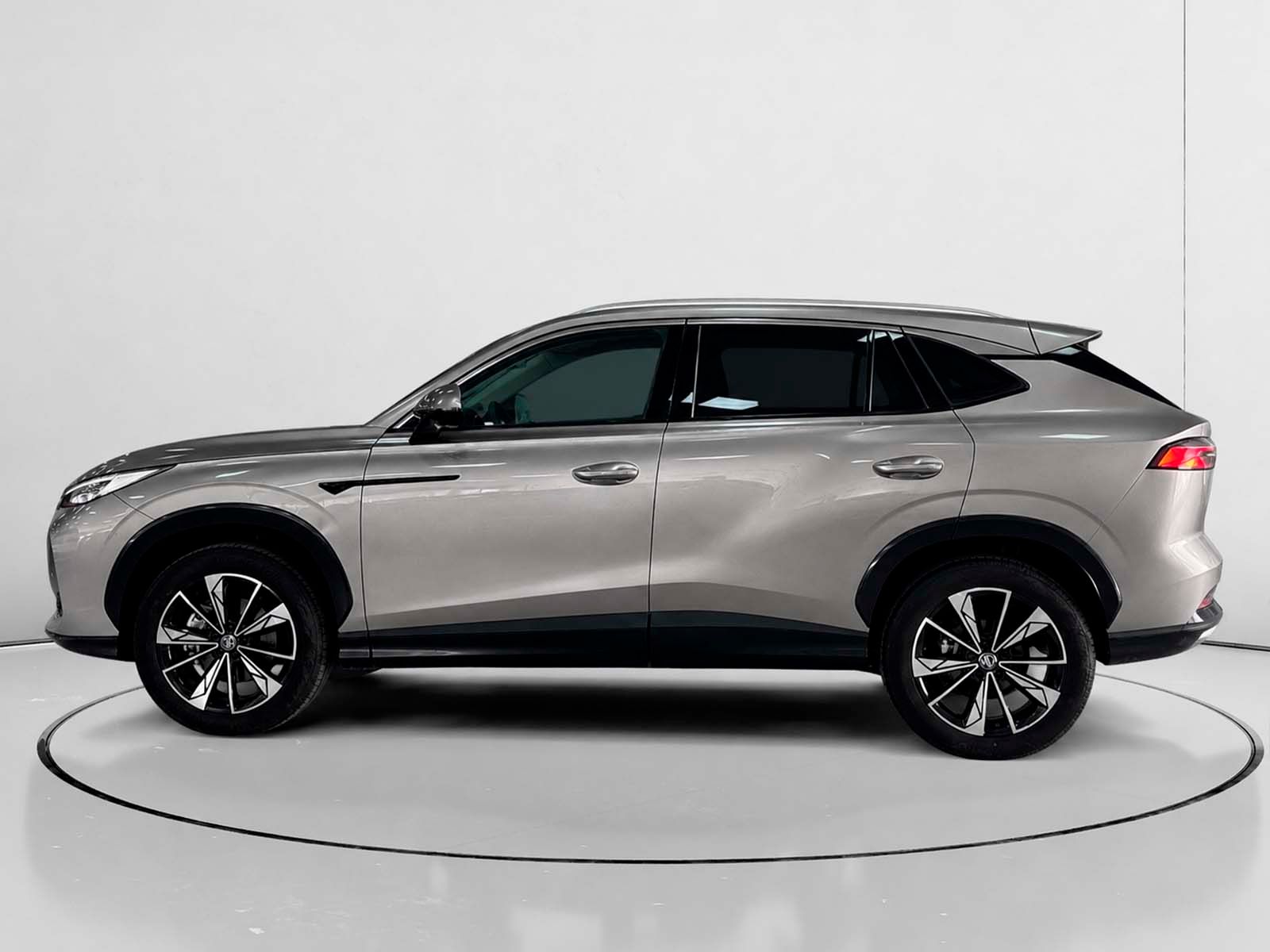 MG HS 1.5 T-GDi Luxury DCT - foto 6