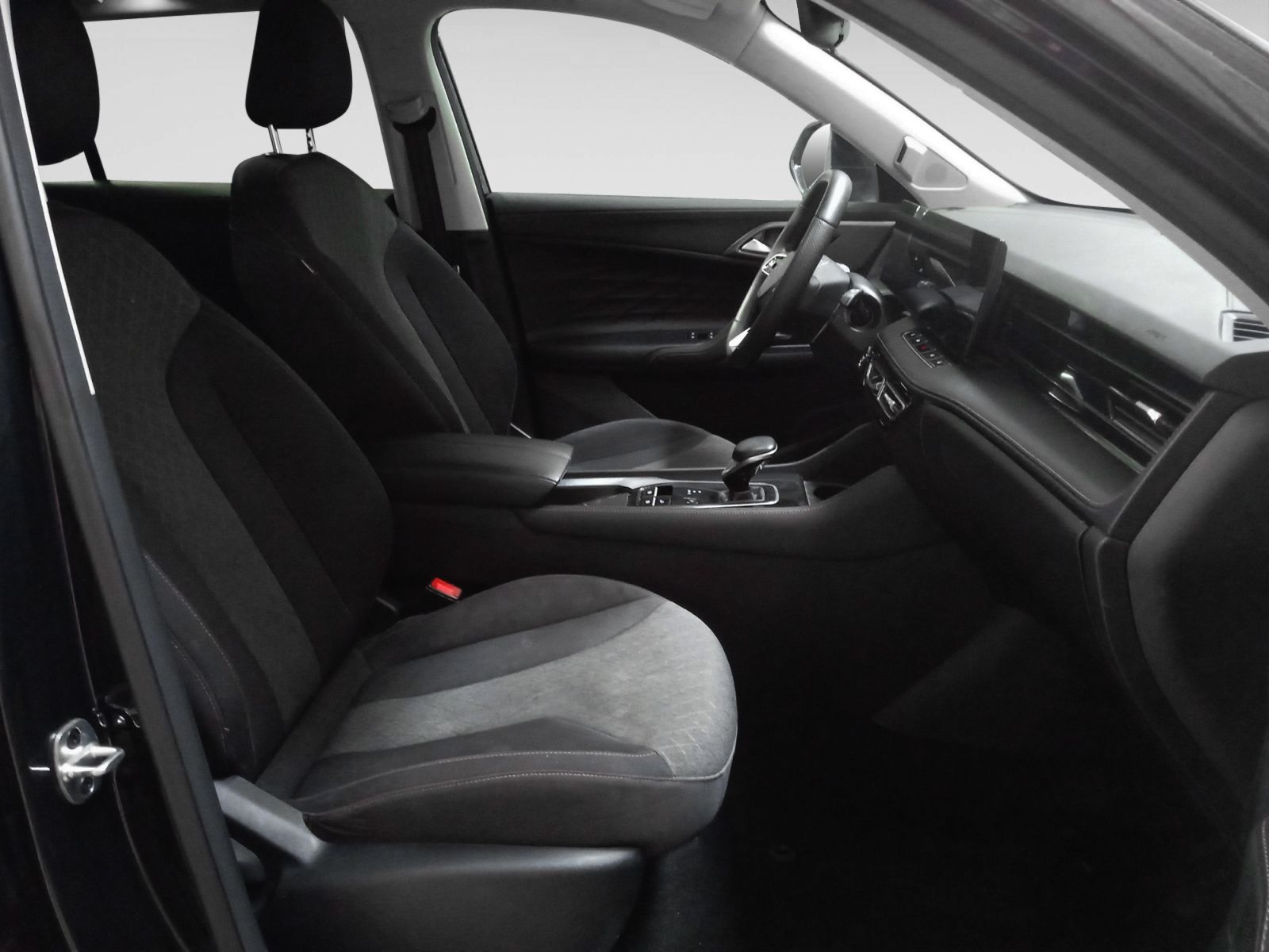 MG HS 1.5 T-GDi Comfort DCT - foto 12