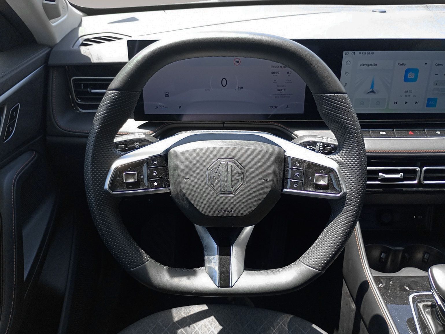 MG HS 1.5 T-GDi Comfort DCT - foto 9