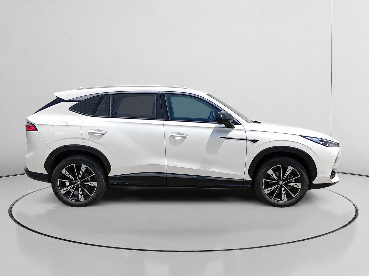 MG HS 1.5 T-GDi Comfort DCT - foto 2