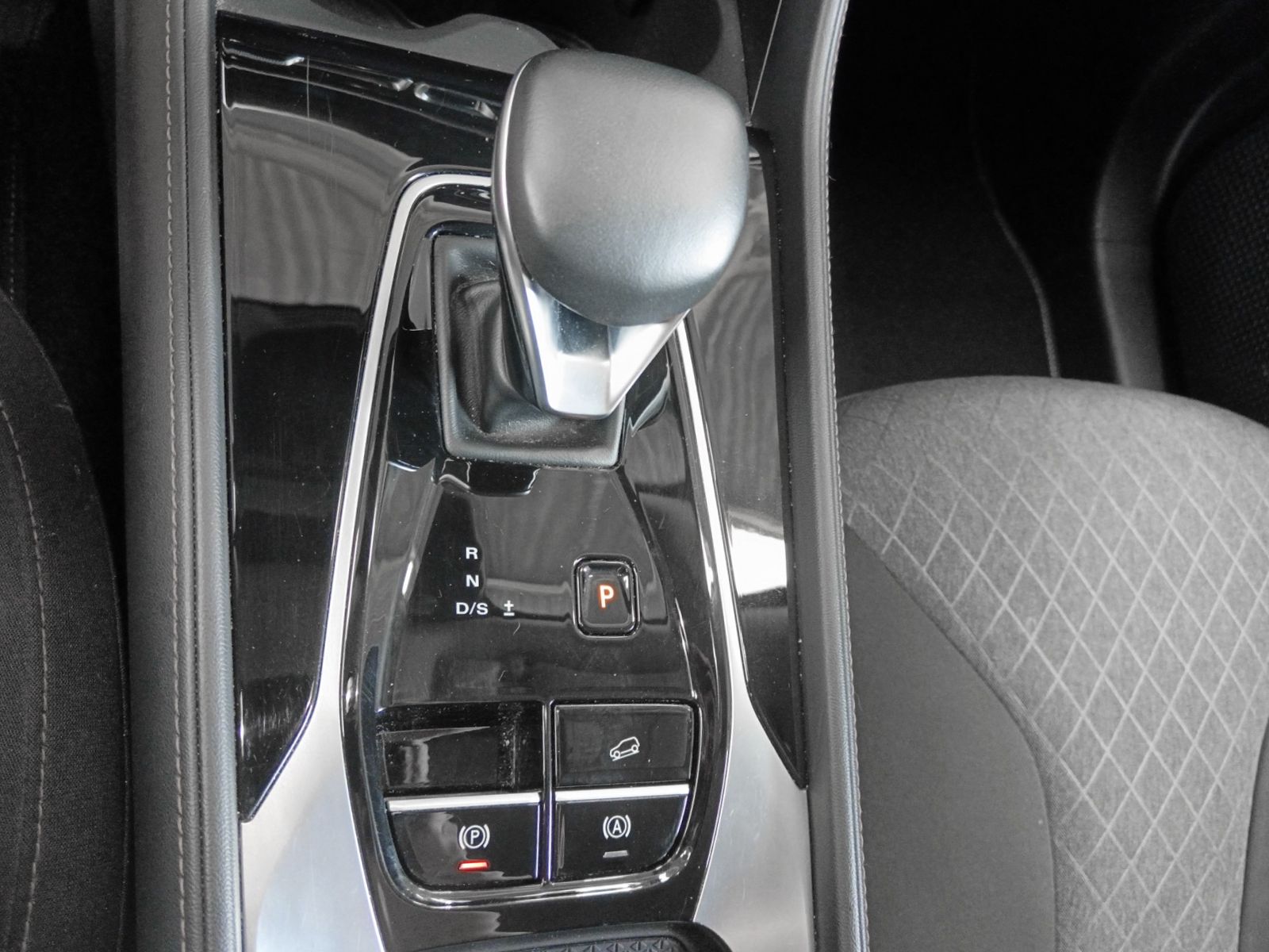MG HS 1.5 T-GDi Comfort DCT - foto 14