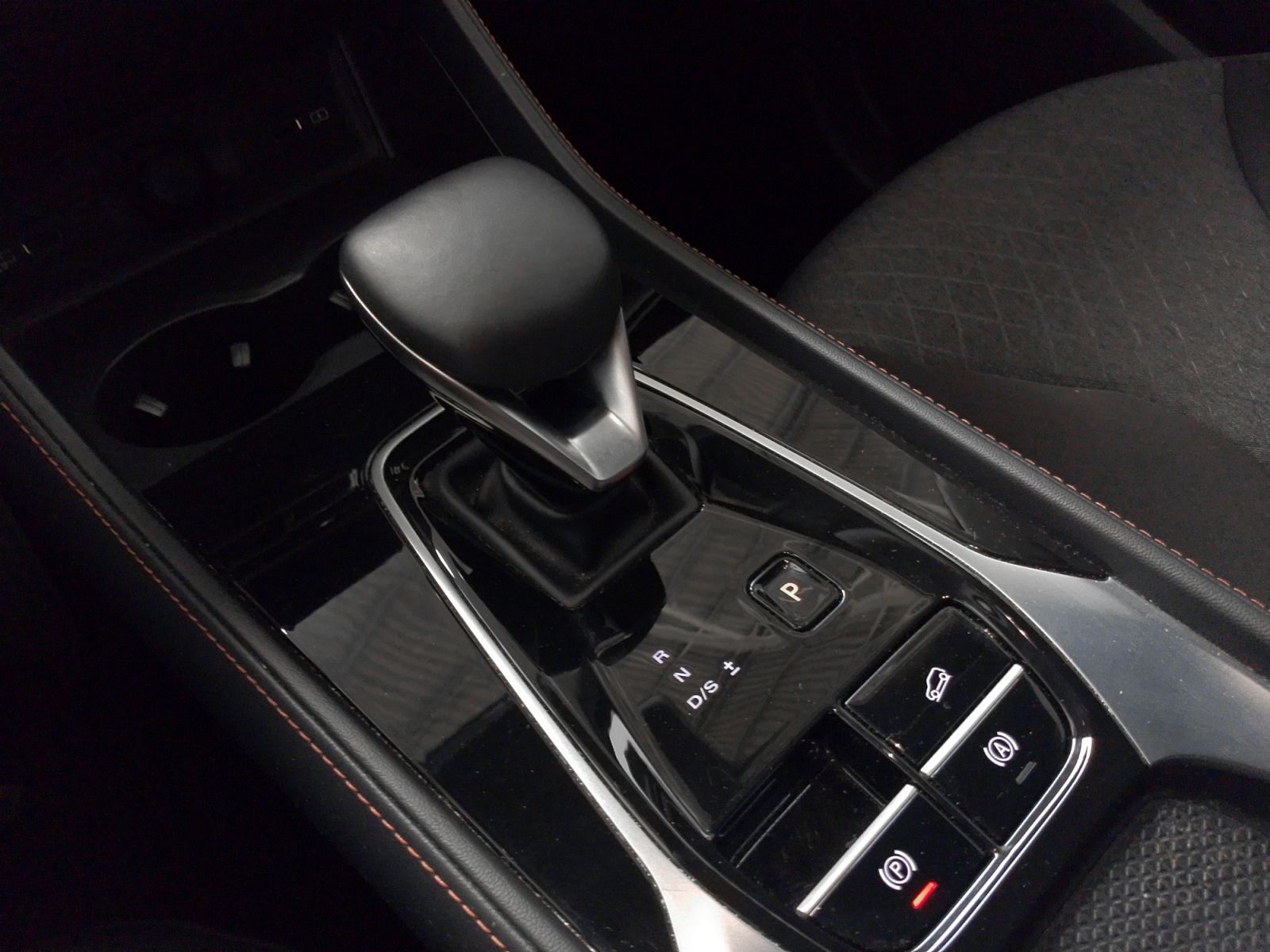 MG HS 1.5 T-GDi Comfort DCT - foto 14