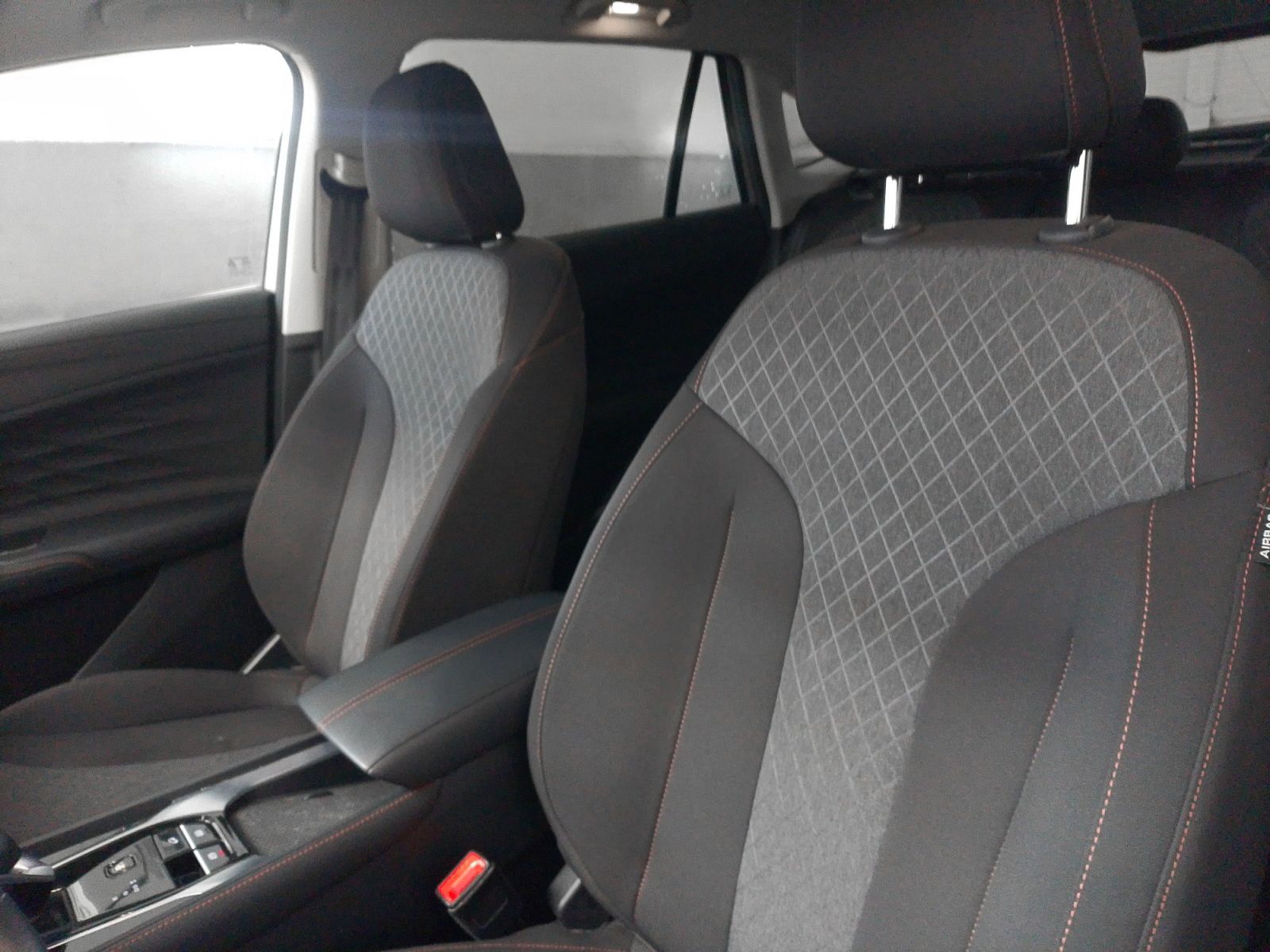 MG HS 1.5 T-GDi Comfort DCT - foto 22