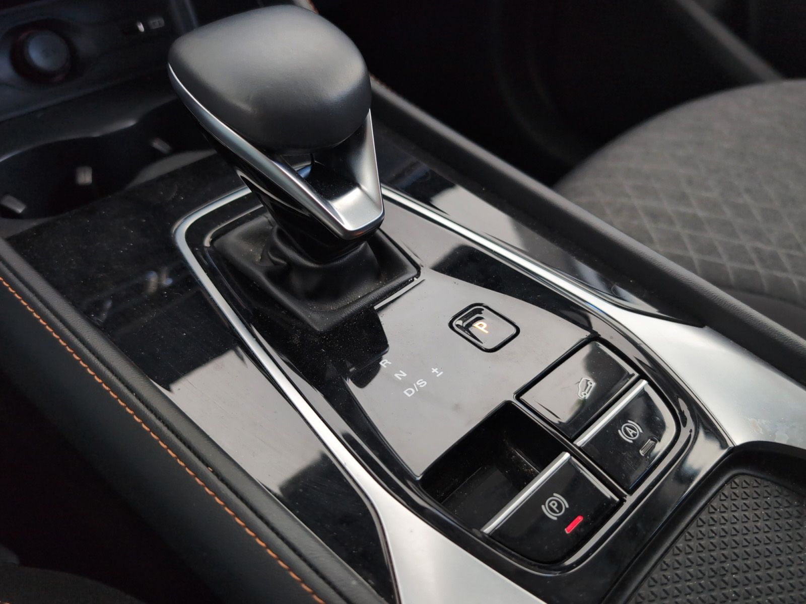 MG HS 1.5 T-GDi Comfort DCT - foto 14