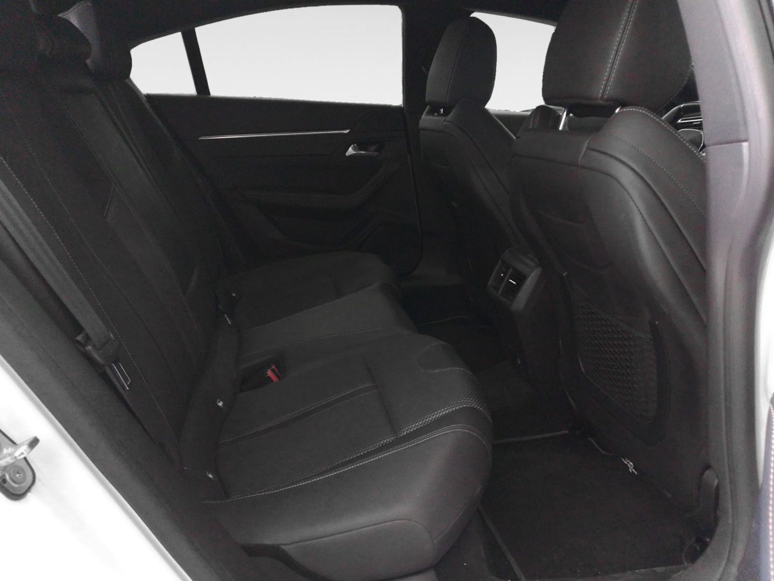 Peugeot 508 BlueHDi 130 GT EAT8 - foto 12