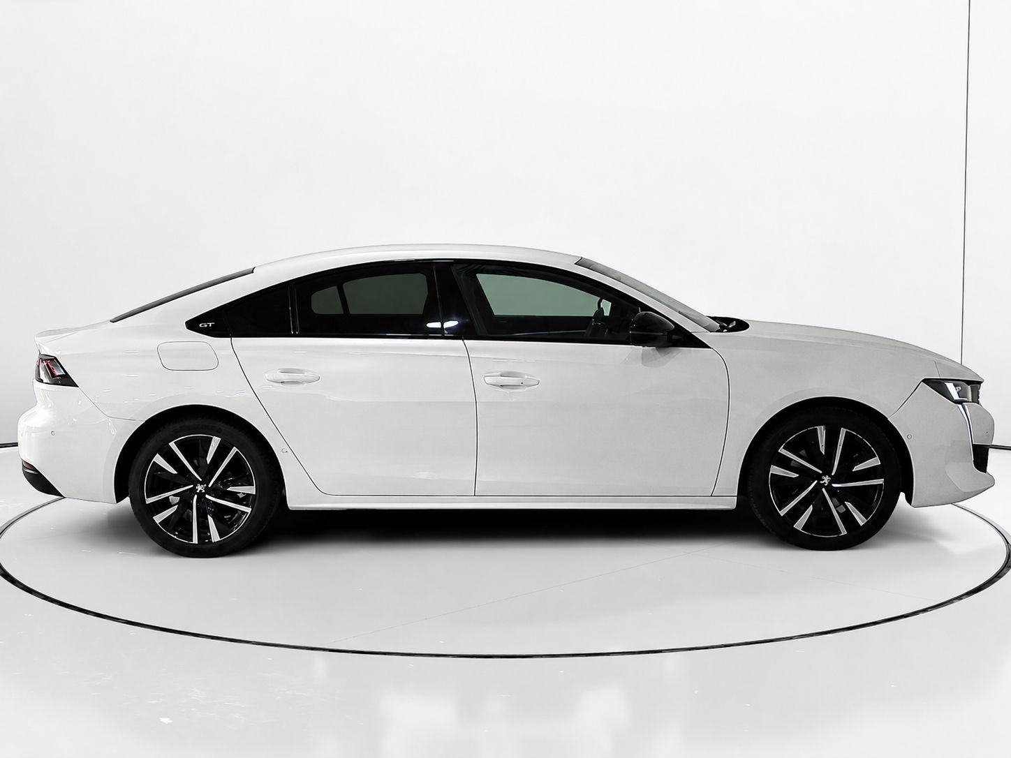 Peugeot 508 BlueHDi 130 GT EAT8 - foto 2