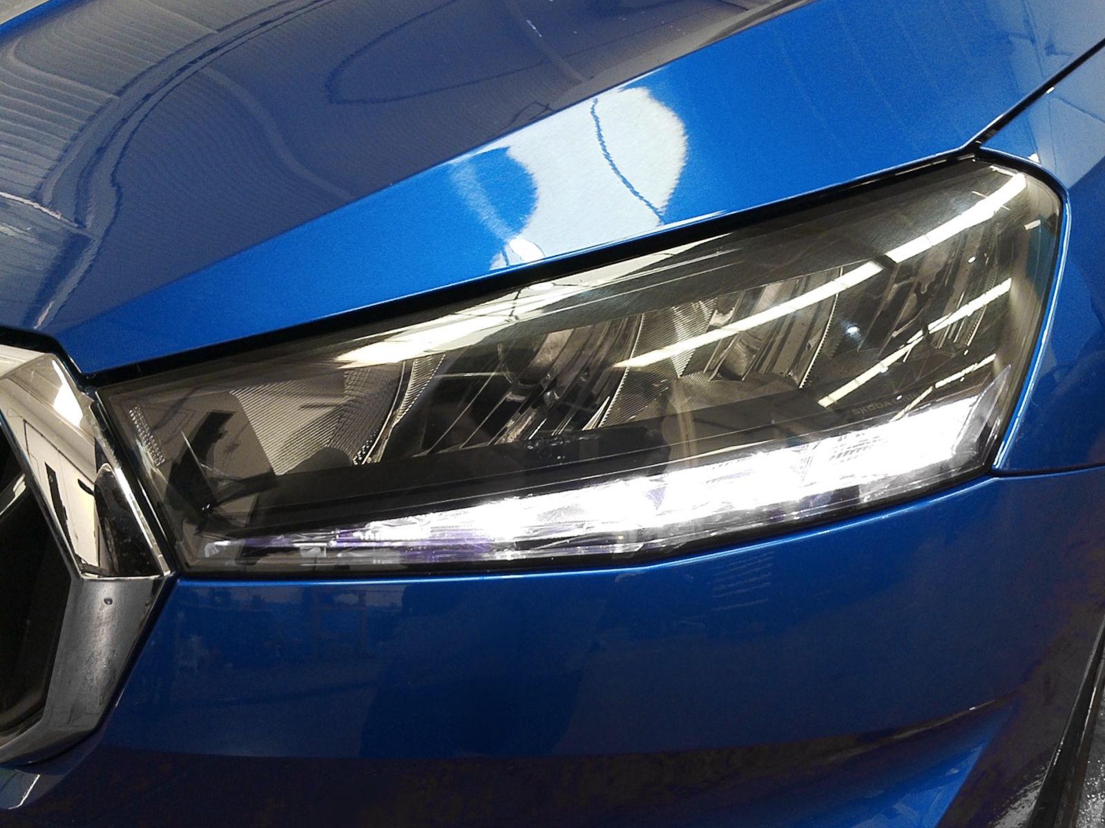 Škoda Fabia 1.0 TSI Selection - foto 23