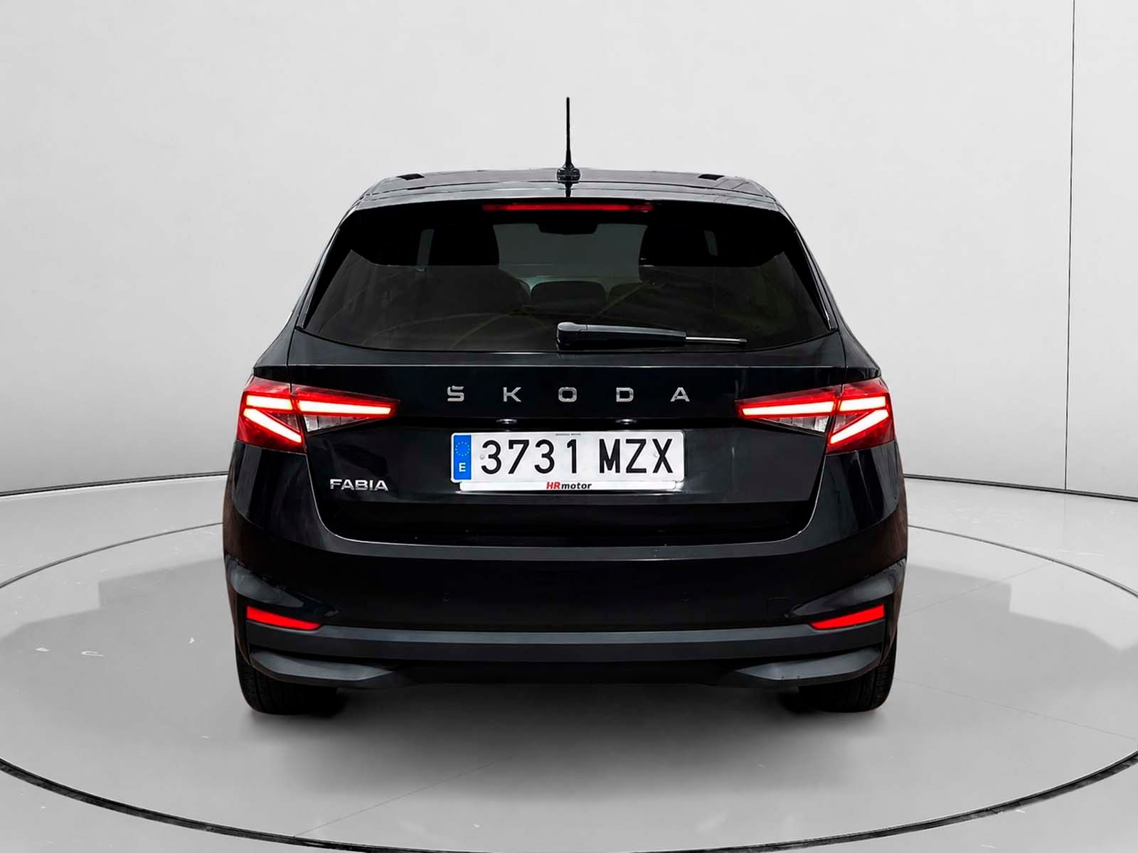 Škoda Fabia 1.0 TSI Selection - foto 4