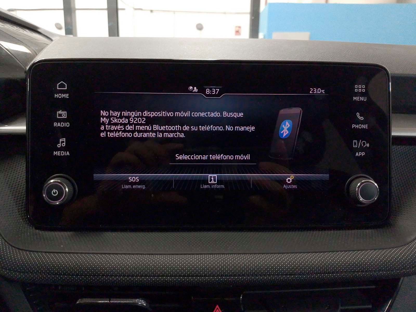 Škoda Fabia 1.0 TSI Selection - foto 18