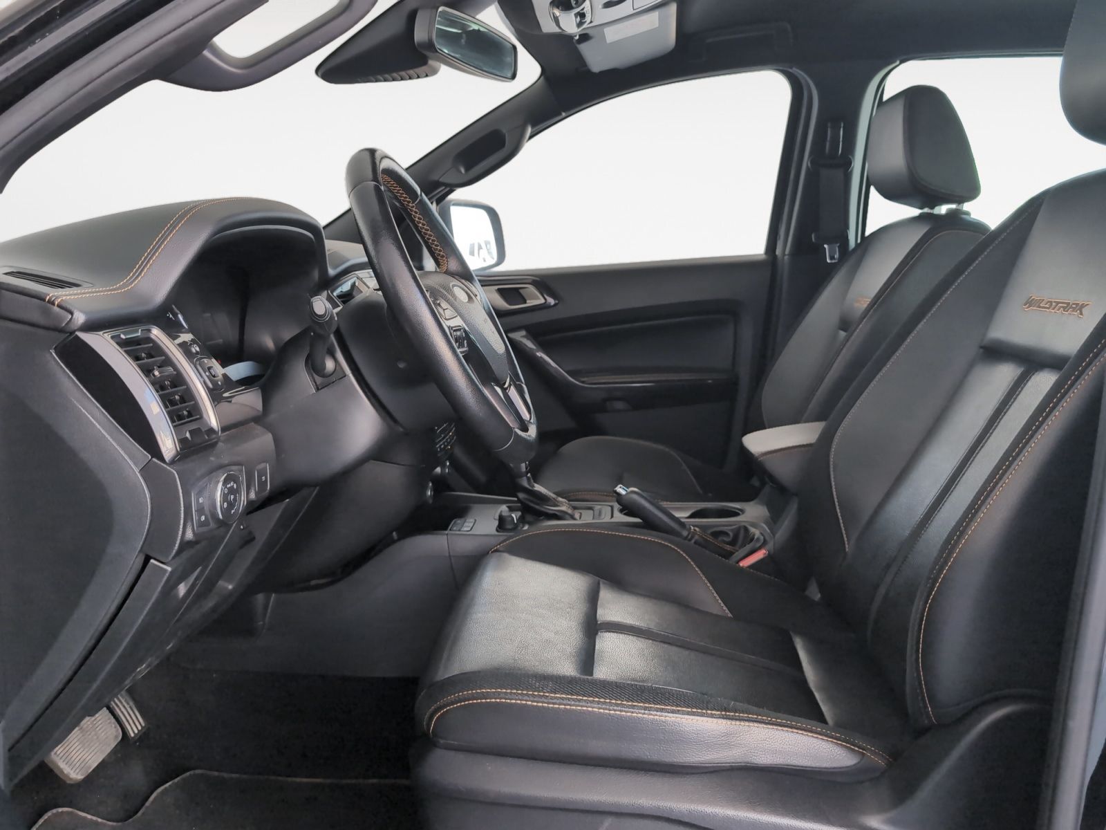 Ford Ranger Pickup 2.0 EcoBlue Doble Cabina Wildtrack 4x4 - foto 11