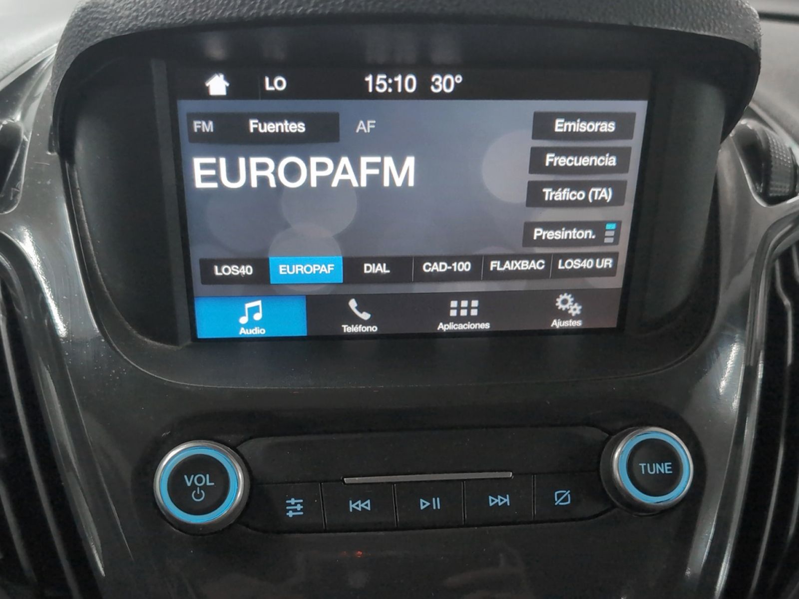 Ford Tourneo Courier 1.0 EcoBoost Titanium - foto 18