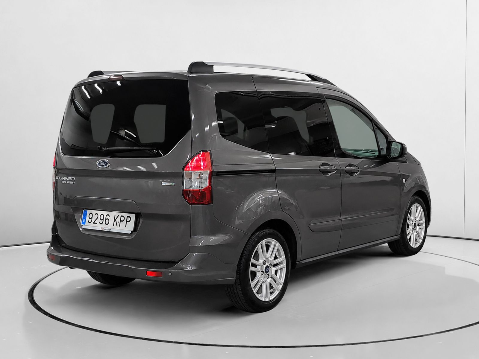 Ford Tourneo Courier 1.0 EcoBoost Titanium - foto 3
