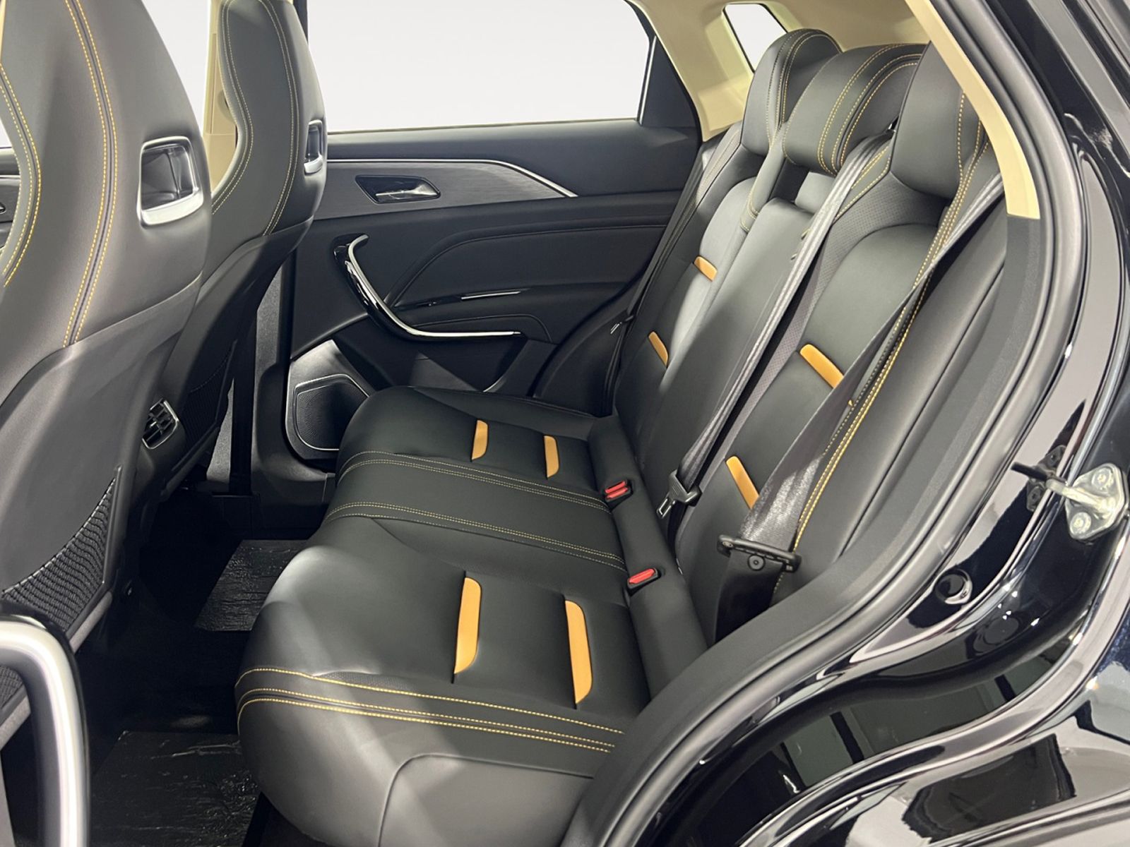 Bestune T77 1.5T DCT Premium - foto 12