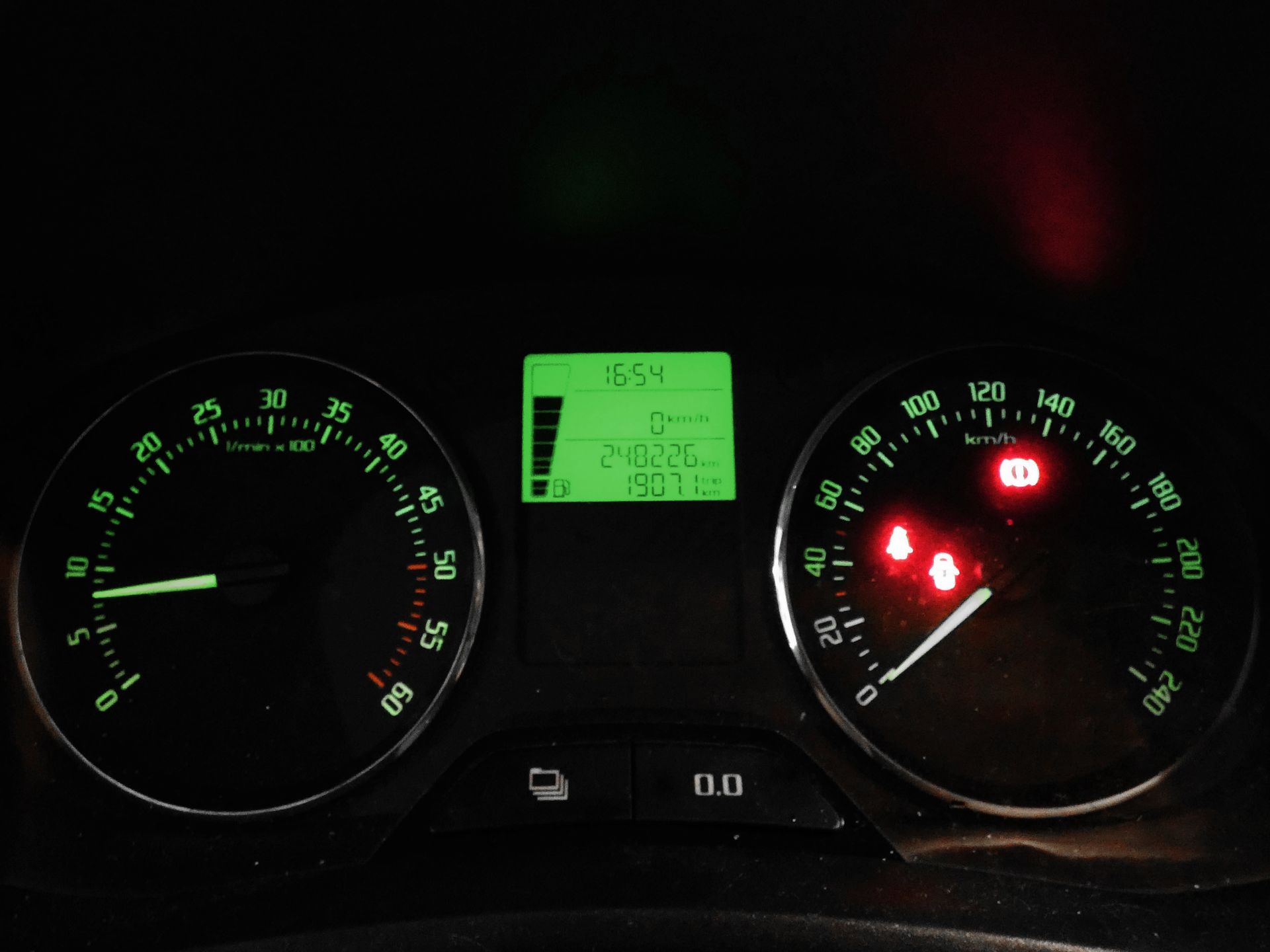 Škoda Fabia 1.6 TDI Young - foto 12
