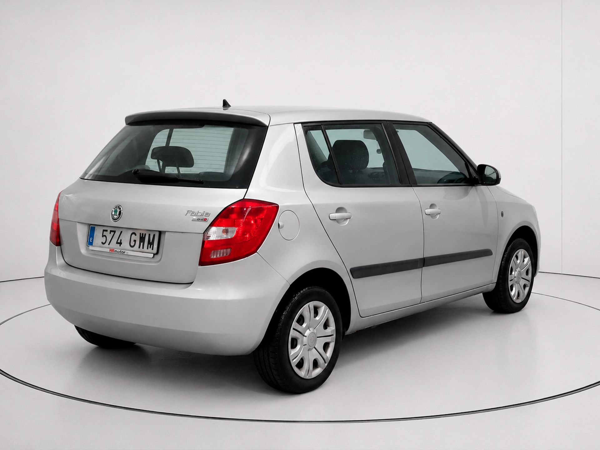 Škoda Fabia 1.6 TDI Young - foto 2