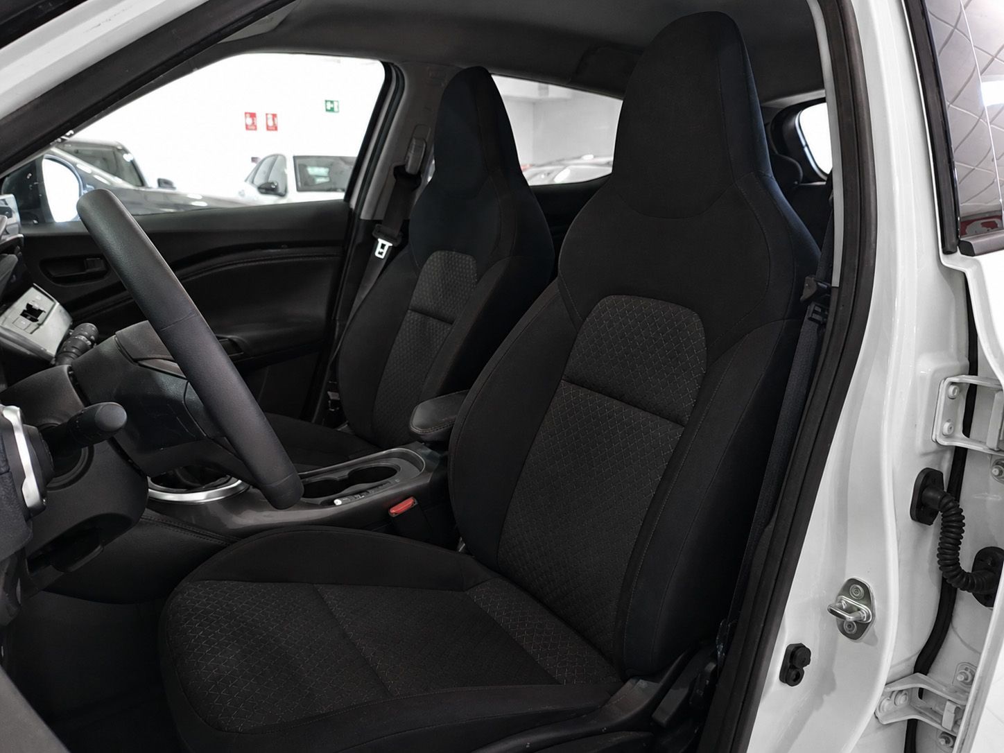 Nissan Juke DIG-T Acenta - foto 22