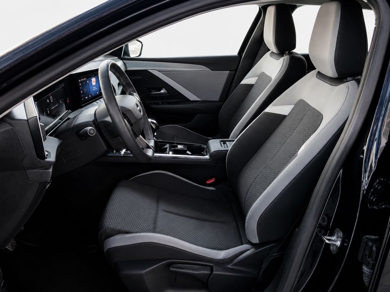 Opel Astra 1.2 Turbo XHT Edition - foto 10