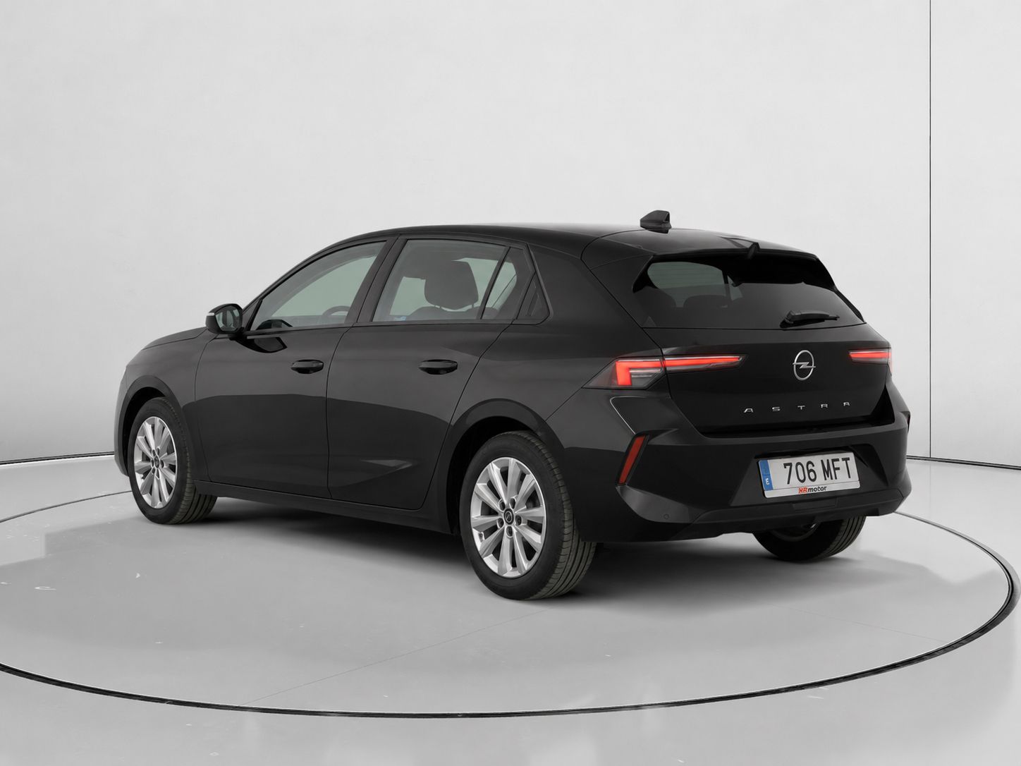 Opel Astra 1.2 Turbo XHT Edition - foto 5