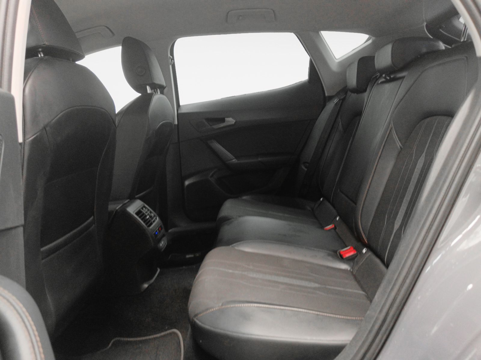 Cupra Formentor 1.5 TSI DSG - foto 12