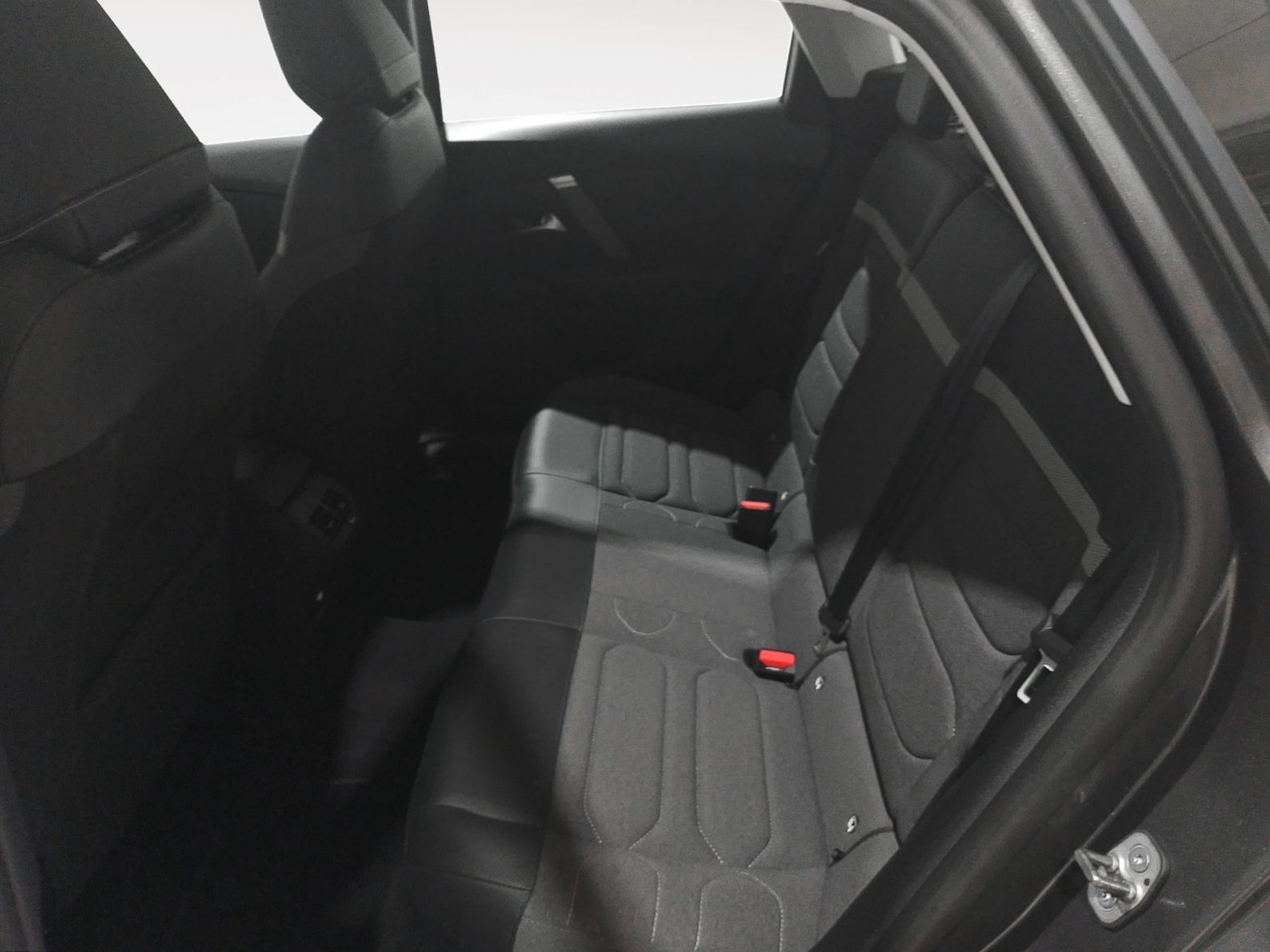 Citroën C4 Hybrid 136 Plus e-DCS6 - foto 11
