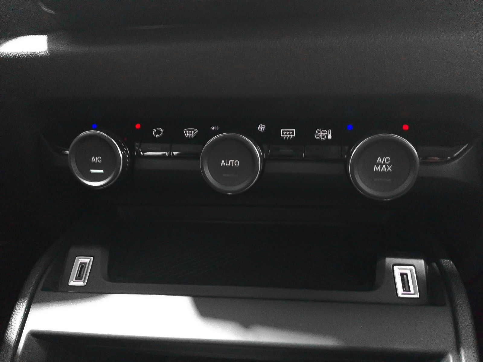 Citroën C4 Hybrid 136 Plus e-DCS6 - foto 21