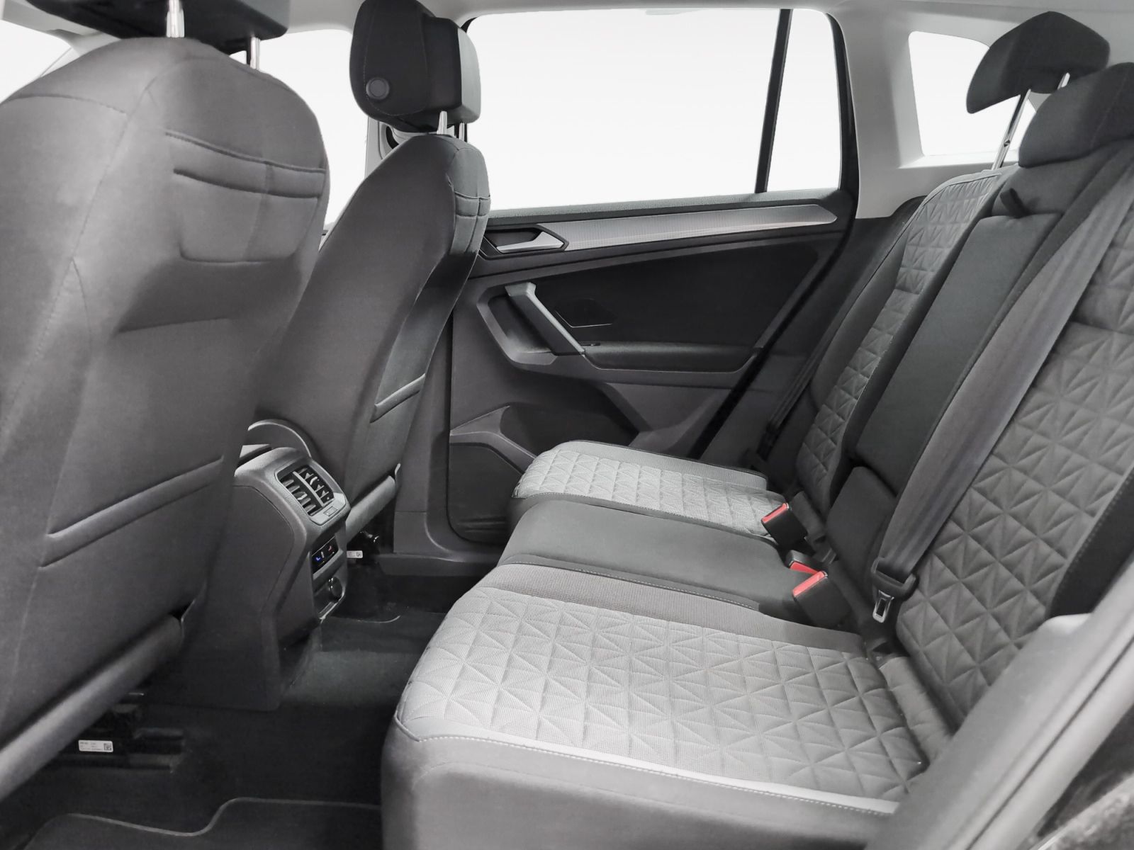 Volkswagen Tiguan Life 2.0 TDI DSG - foto 11
