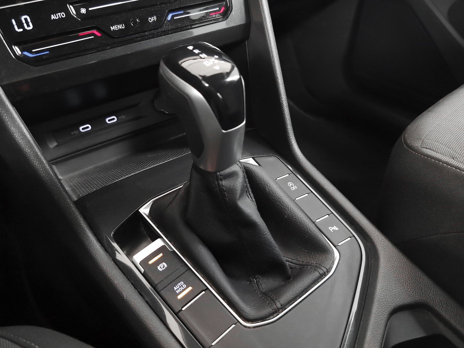 Volkswagen Tiguan Life 2.0 TDI DSG - foto 14