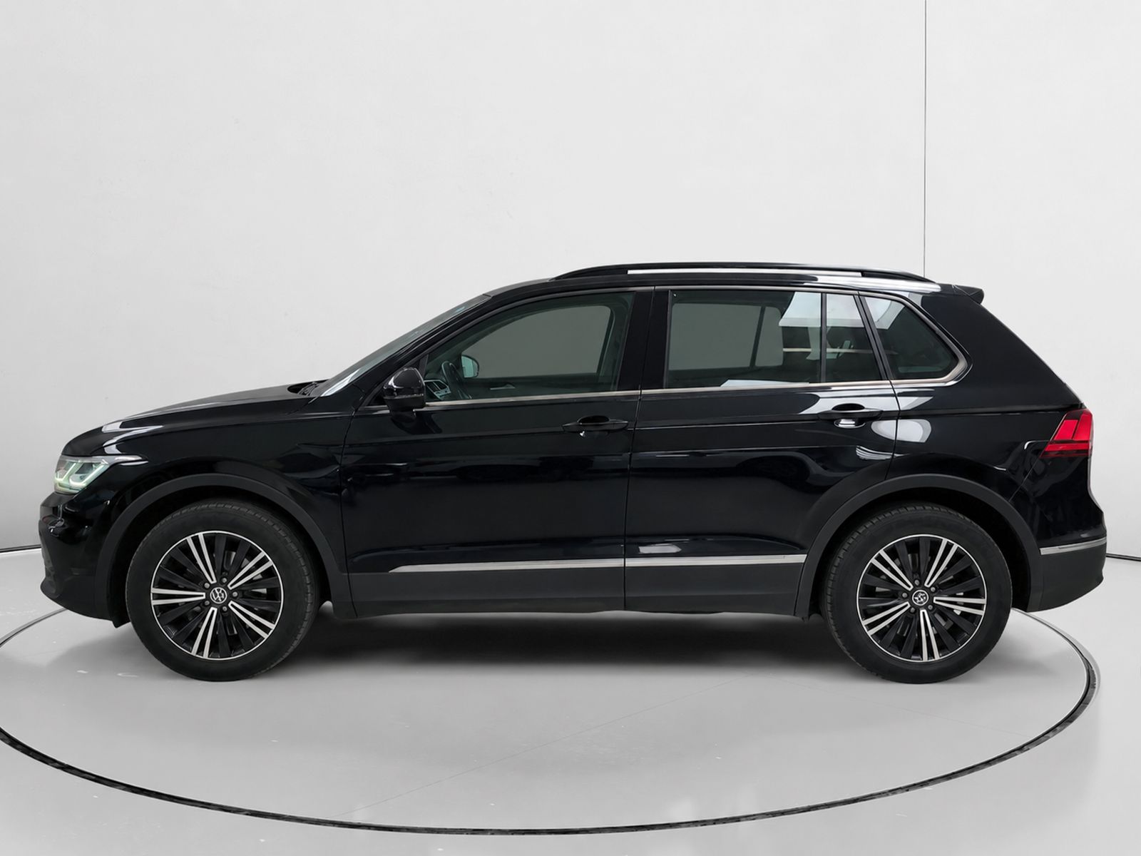 Volkswagen Tiguan Life 2.0 TDI DSG - foto 6