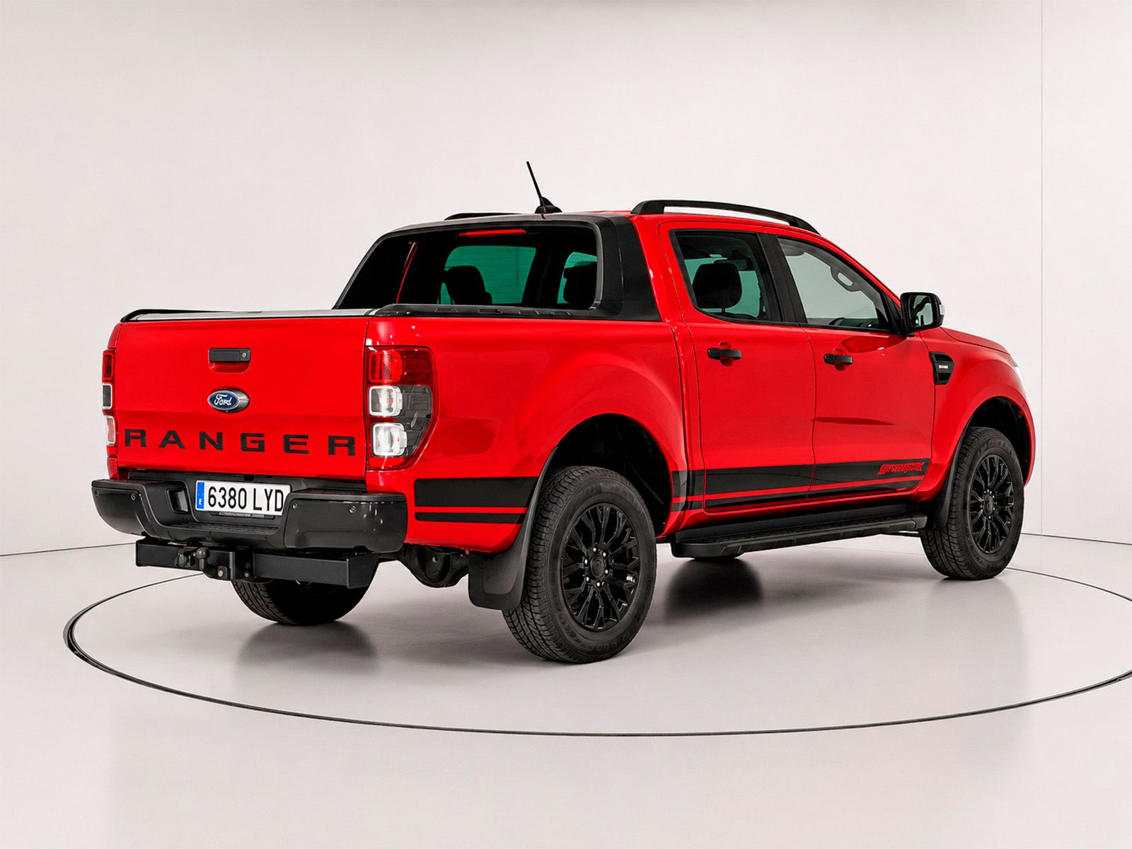 Ford Ranger Pickup 2.0 EcoBlue Doble Cabina Wildtrack 4x4 - foto 3