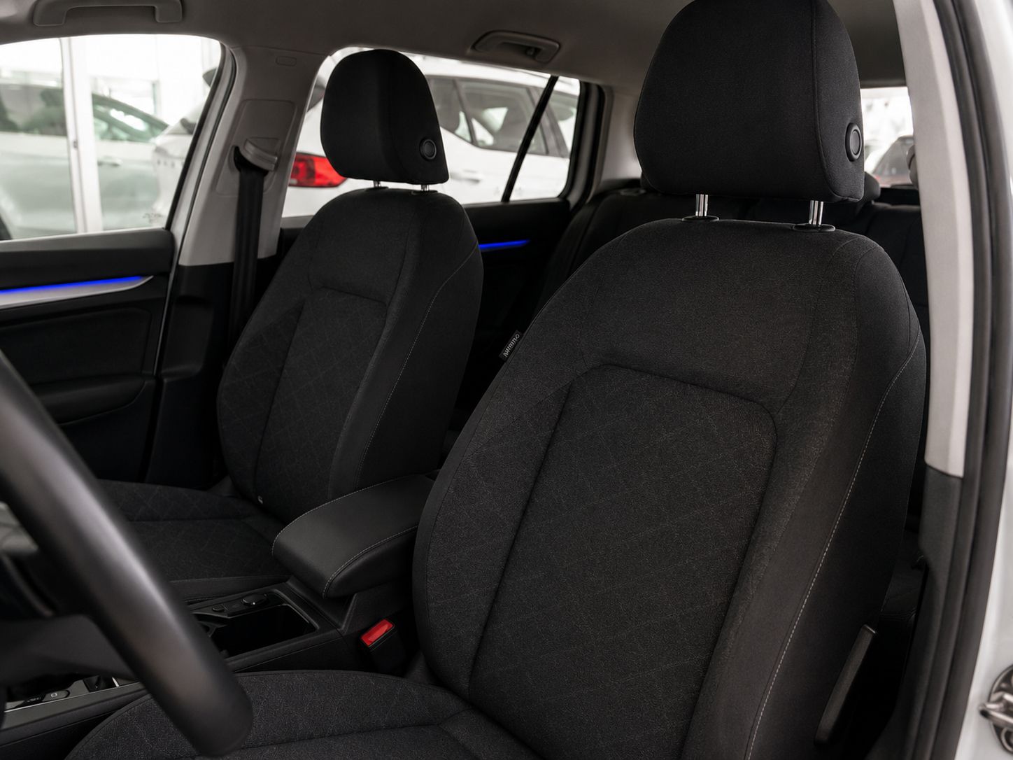 Volkswagen Golf Life 2.0 TDI DSG - foto 22