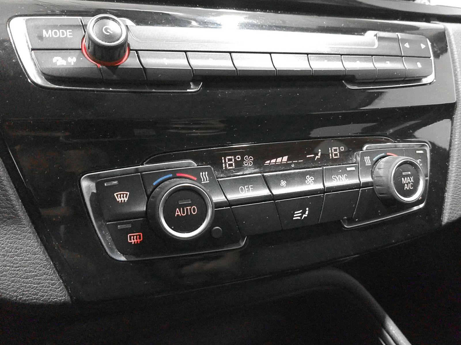 BMW X1 sDrive18d - foto 21