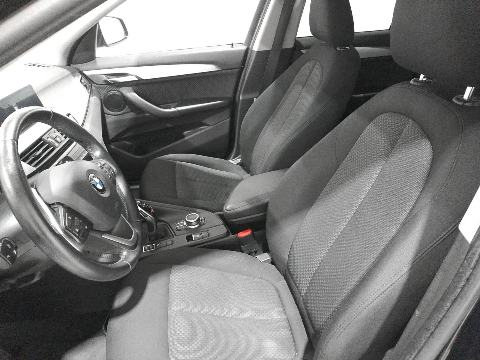 BMW X1 sDrive18d - foto 24