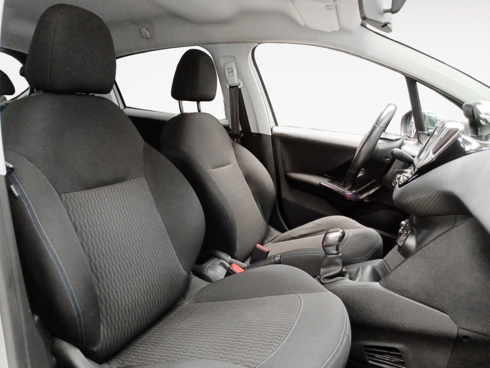 Peugeot 208 PureTech 82 Style - foto 13