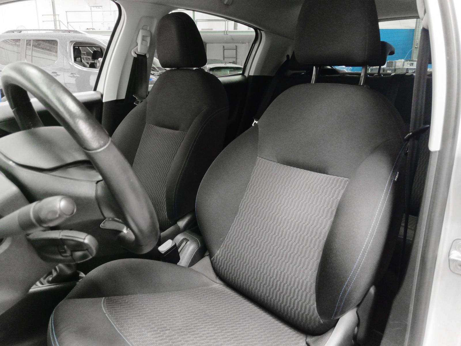 Peugeot 208 PureTech 82 Style - foto 22