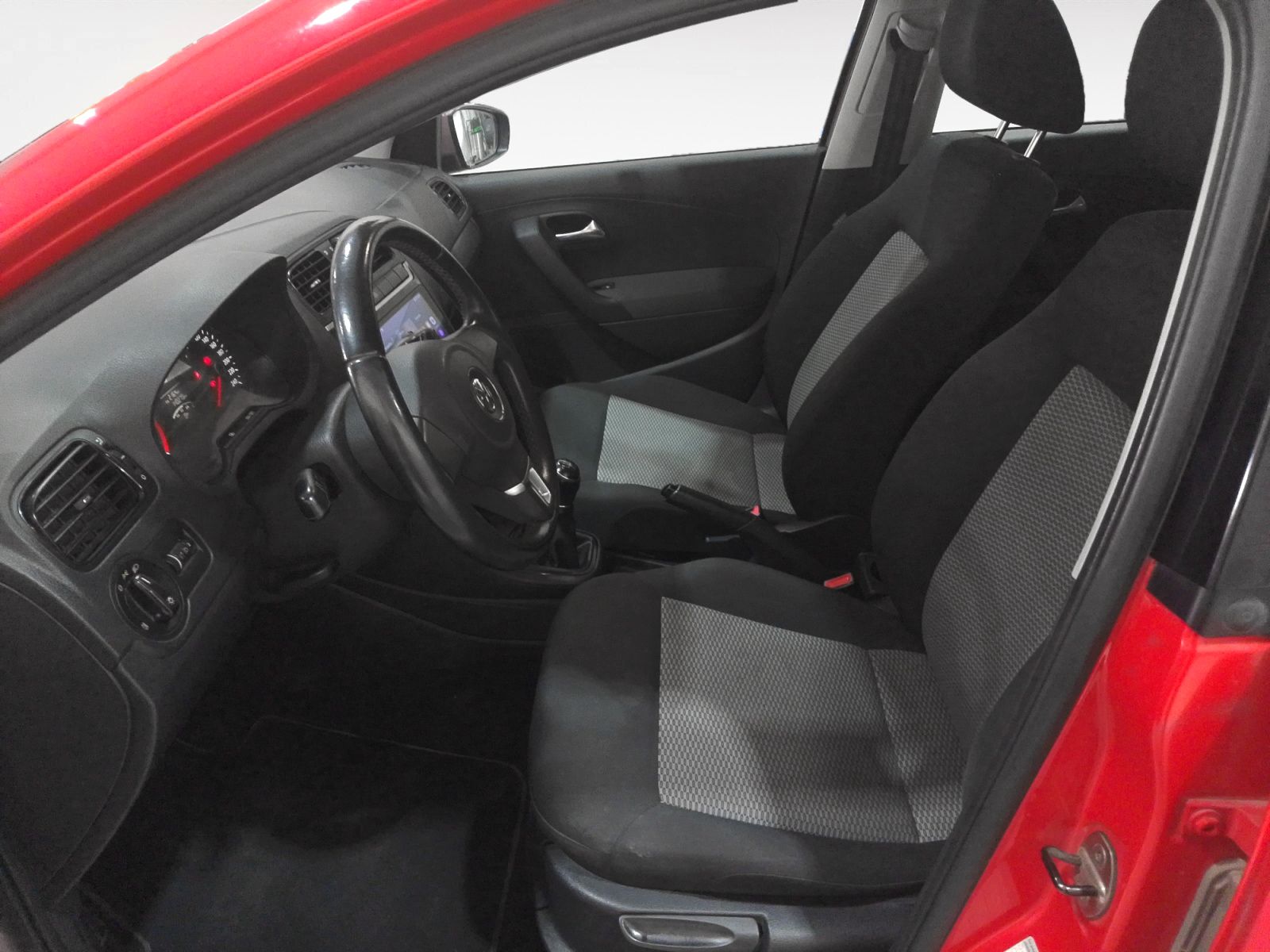 Volkswagen Polo Advance 1.2 TDI - foto 11