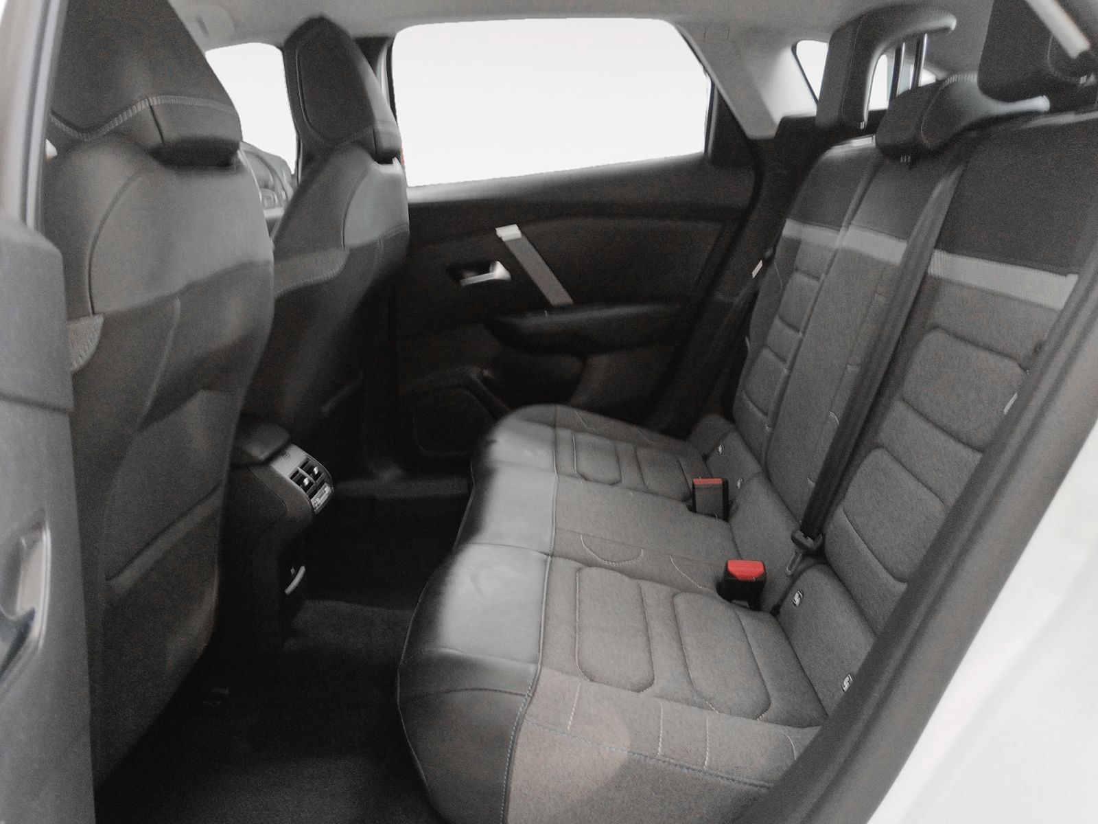 Citroën C4 PureTech 130 Plus - foto 11