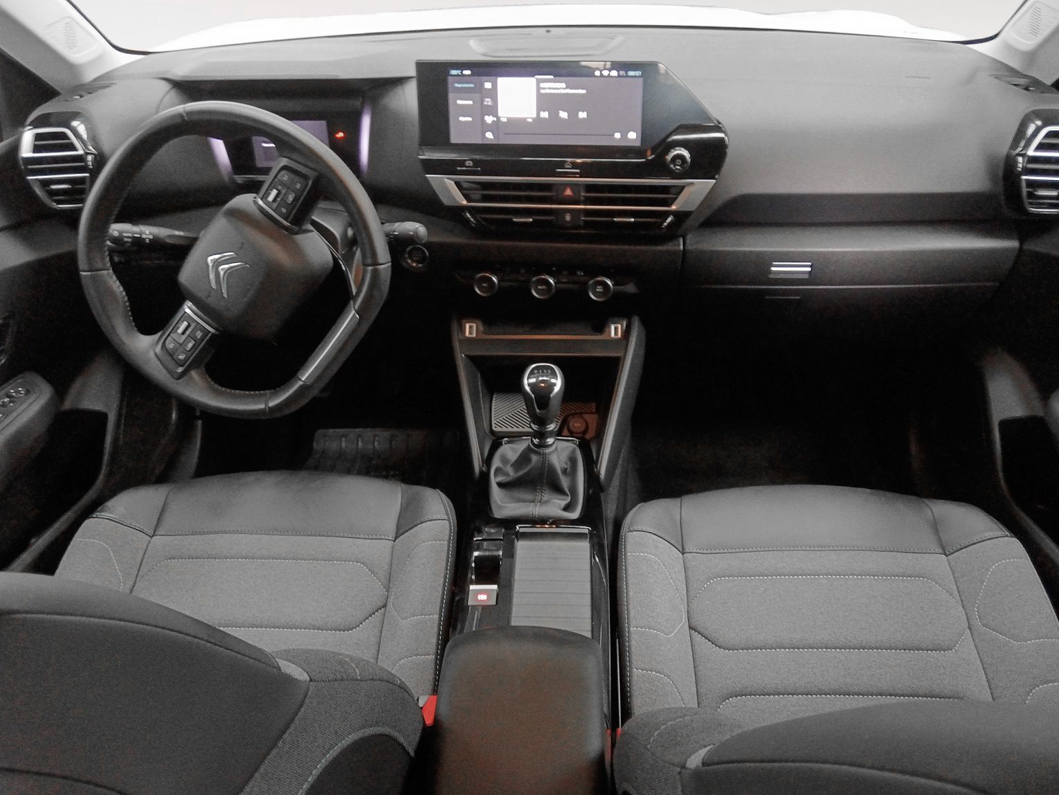 Citroën C4 PureTech 130 Plus - foto 8