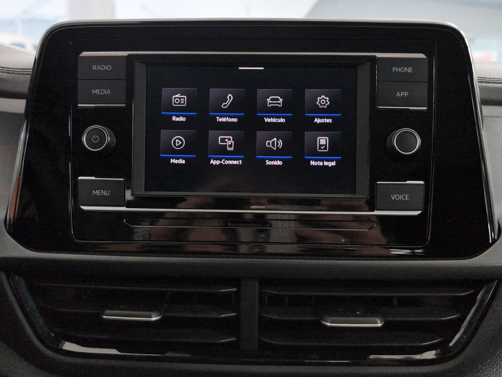 Volkswagen T-Roc 1.0 TSI - foto 16