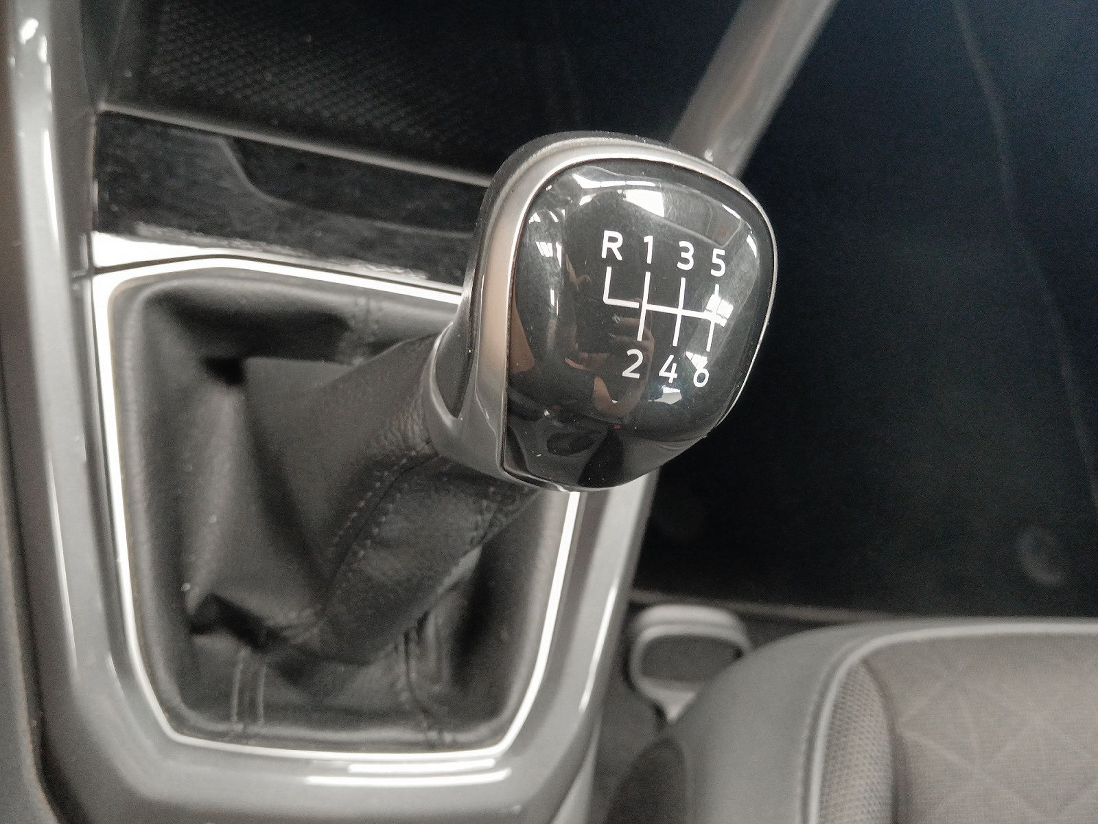 Volkswagen T-Cross Sport 1.0 TSI - foto 14