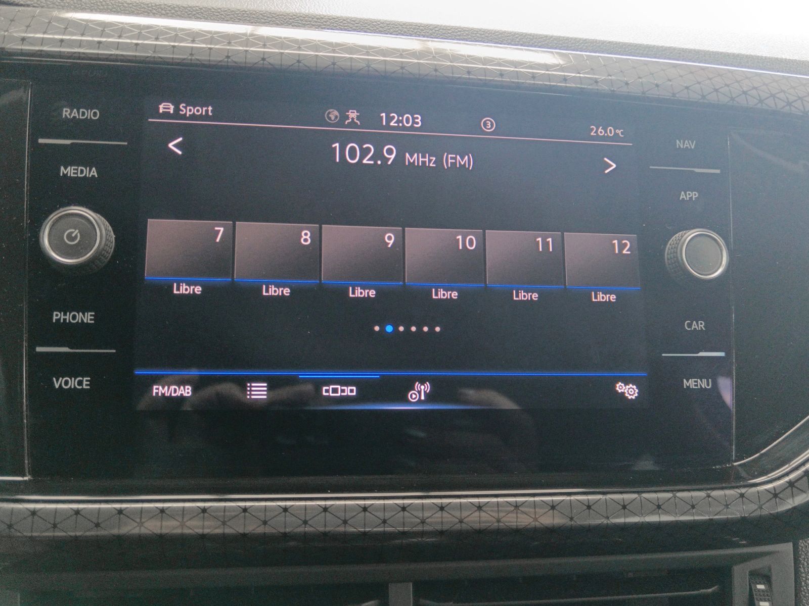 Volkswagen T-Cross Sport 1.0 TSI - foto 18