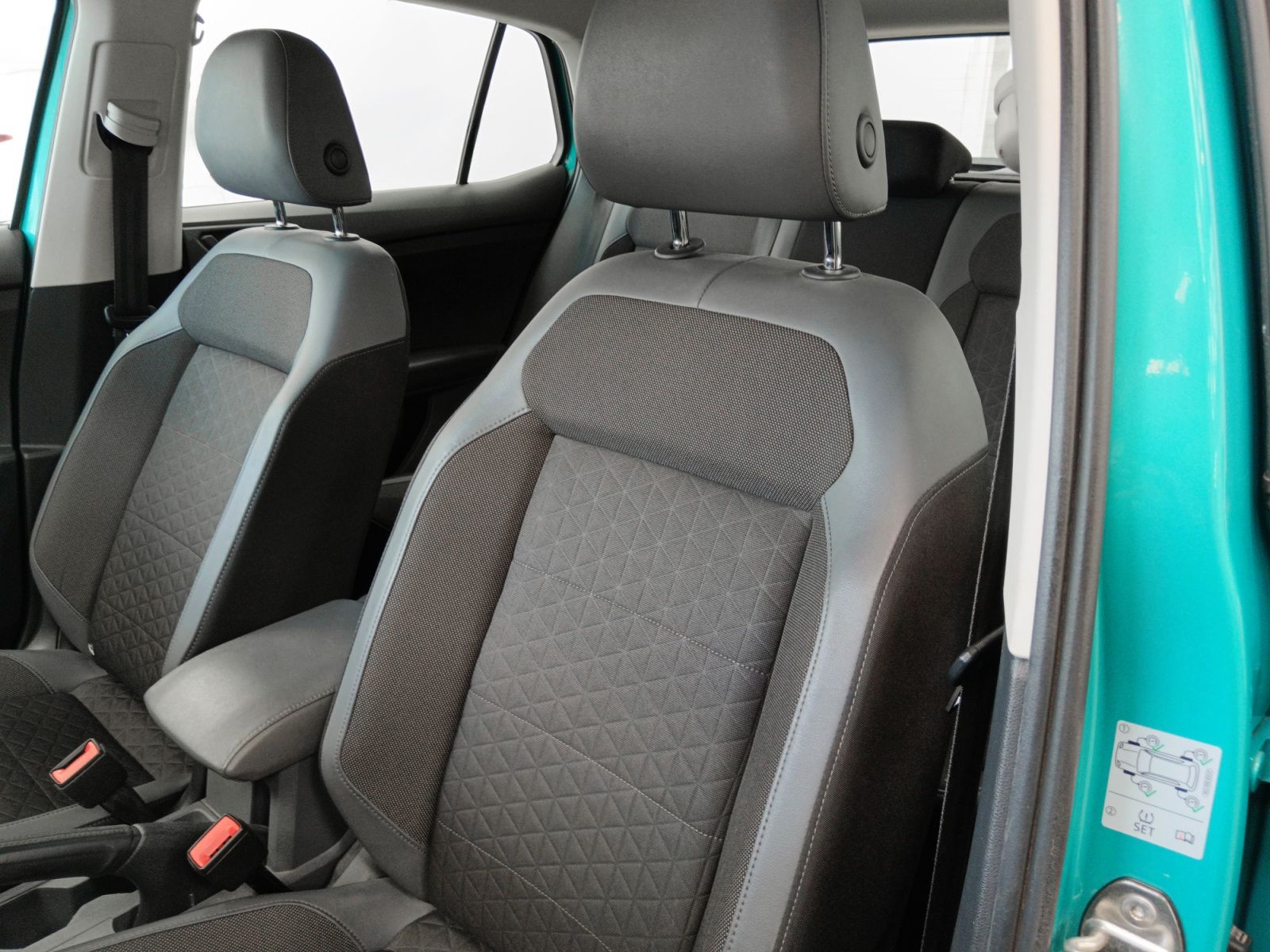 Volkswagen T-Cross Sport 1.0 TSI - foto 22