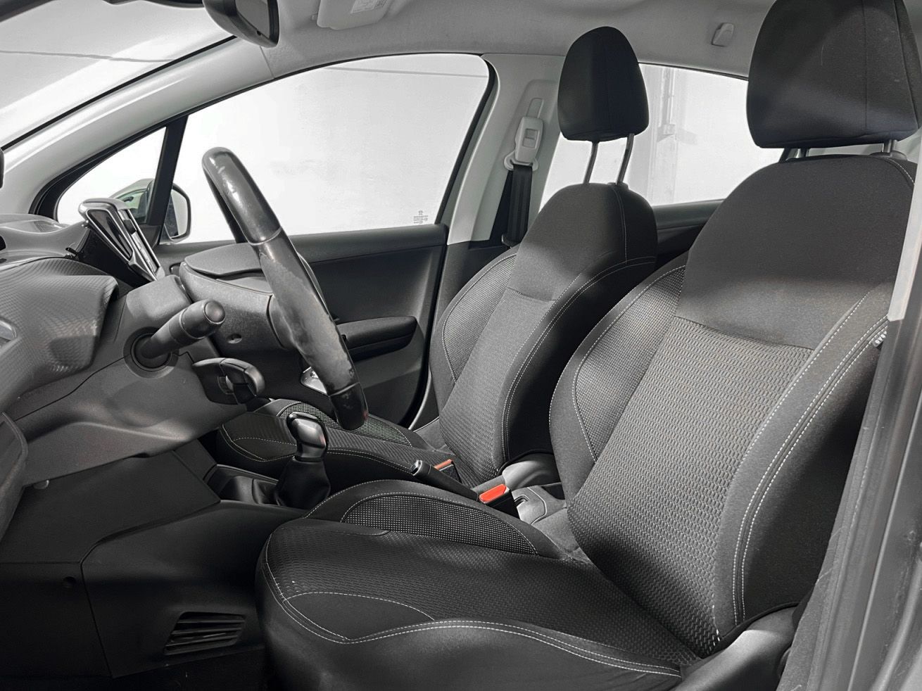 Peugeot 208 PureTech 110 Allure - foto 23