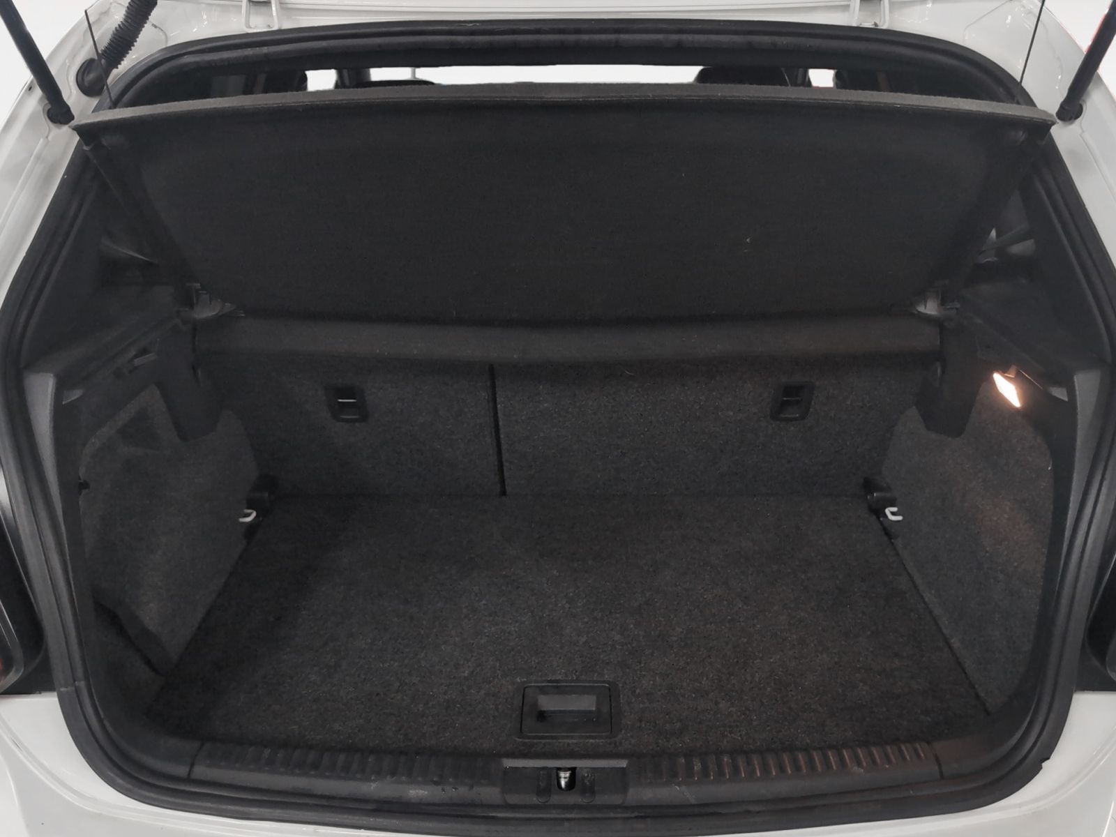 Volkswagen Polo GTI 1.4 TSI DSG - foto 15