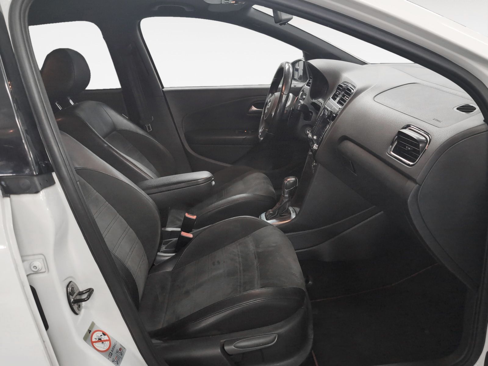 Volkswagen Polo GTI 1.4 TSI DSG - foto 13
