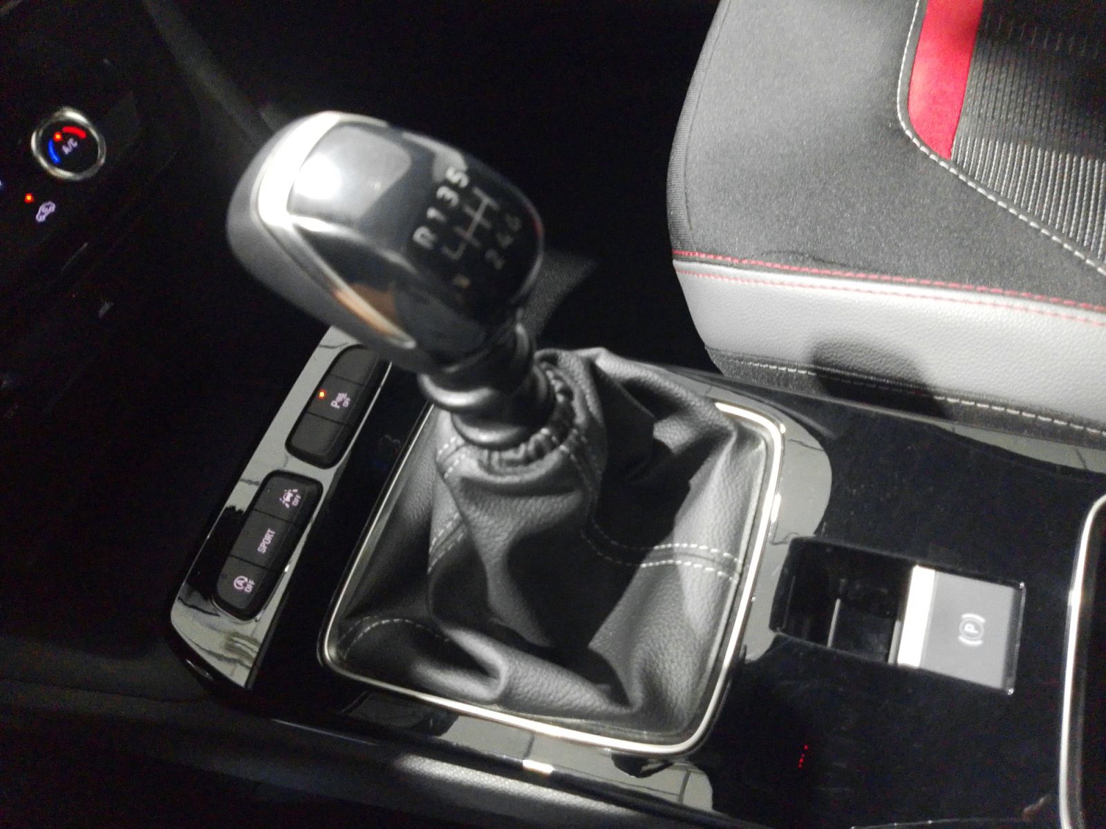 Opel Mokka 1.2 Turbo GS Line - foto 14