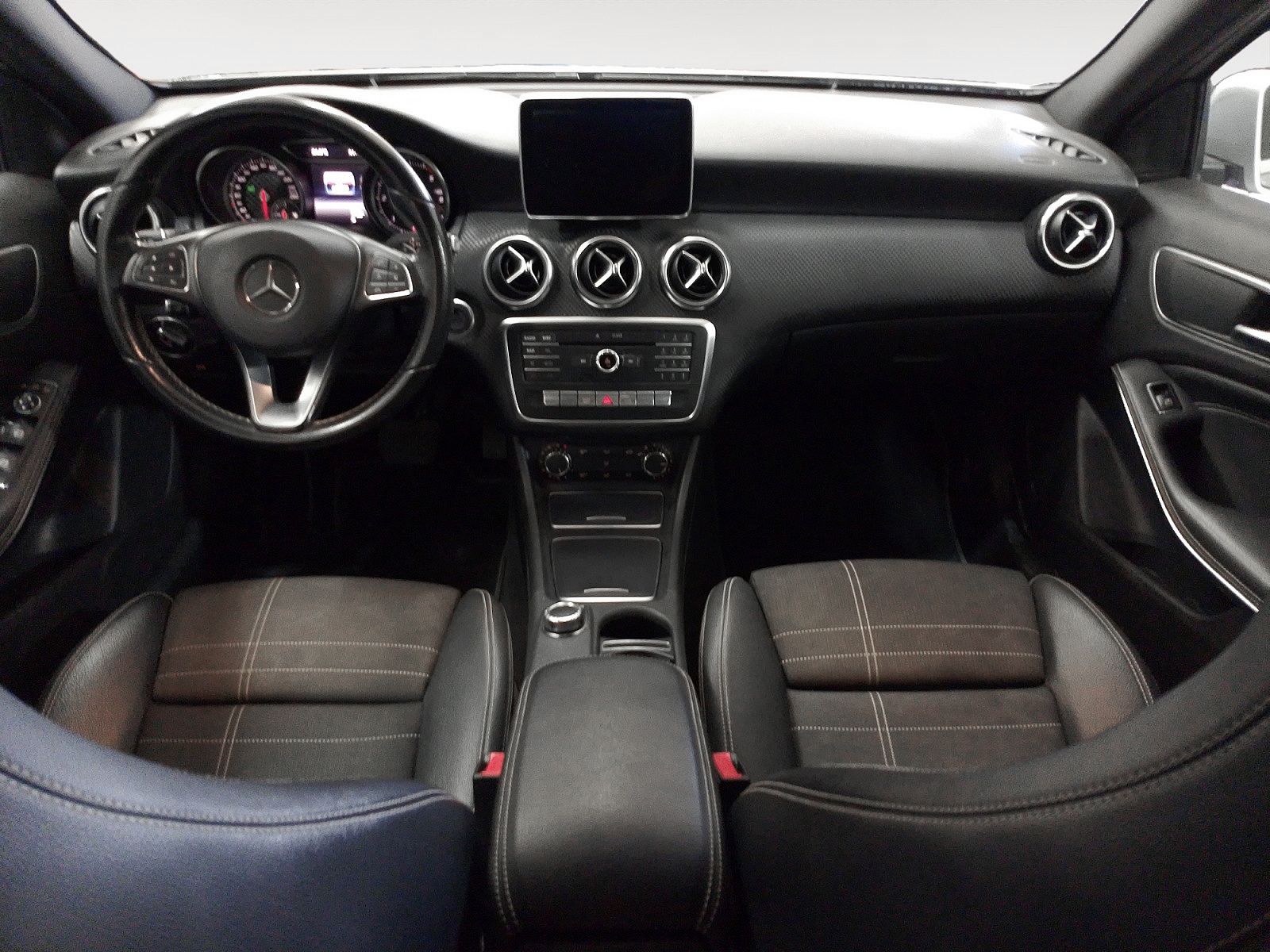 Mercedes-Benz Clase A 200 d Style - foto 9