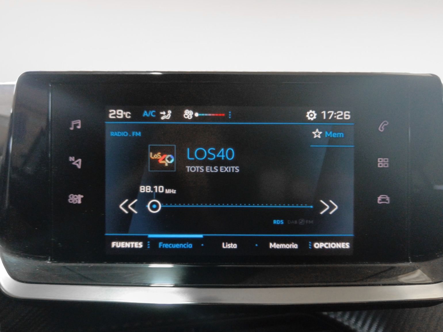 Peugeot 2008 BlueHDi 110 Active - foto 18