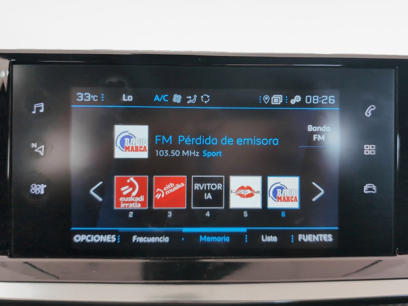 Peugeot 2008 BlueHDi 110 Allure - foto 19